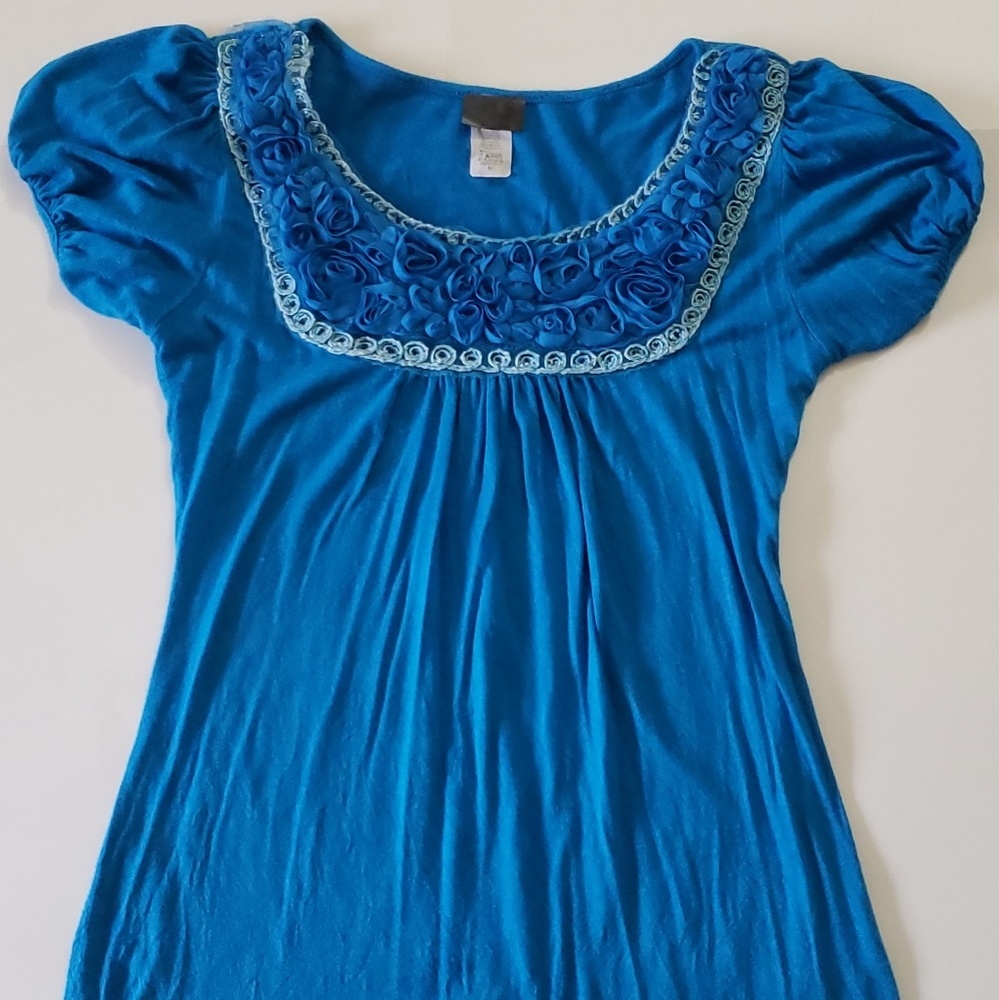 Womens Blouse, Size M and Denim Blue Color . Condi